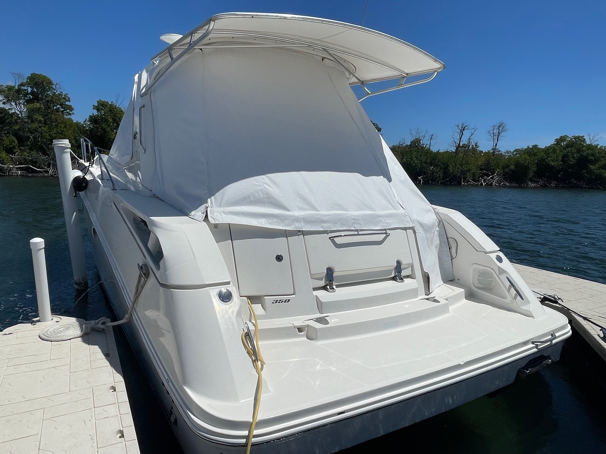 Sea Ray Sundancer 350 '09 **Price Drop**